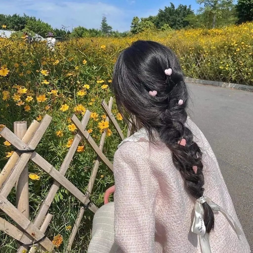青年的椅子